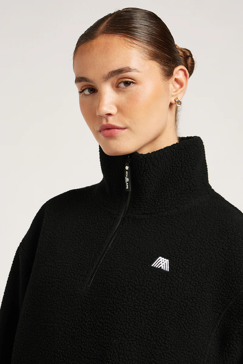 ALIX Half-Zip Black - Image 3