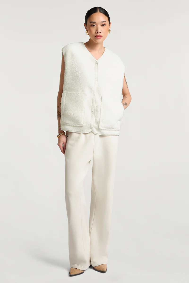 EMMY Borg Fleece Gilet Cream - Image 4