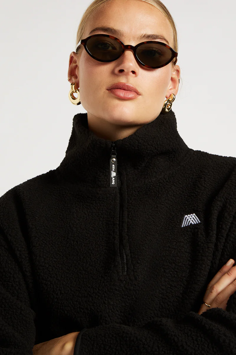 PHOENIX Half-Zip Black - Image 6